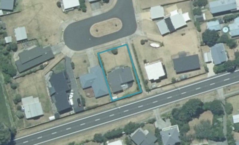 21 Pacific Place, Whitianga, Whitianga - Carousel 1
