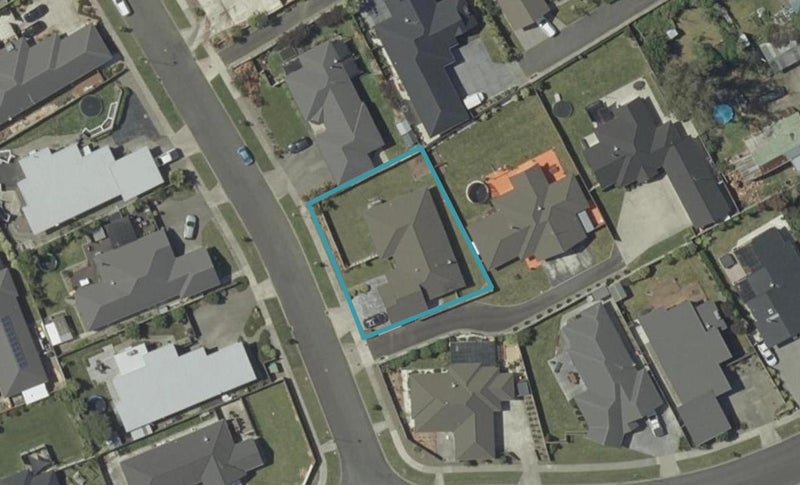 4 Galea Grove, Kelvin Grove, Palmerston North - Carousel 1