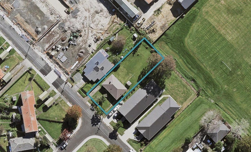 54 Tonar Street, Northcote, Auckland - Carousel 1