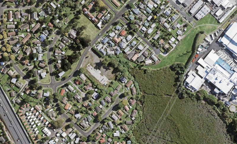 87D Kindergarten Drive, Conifer Grove, Takanini - Carousel 1