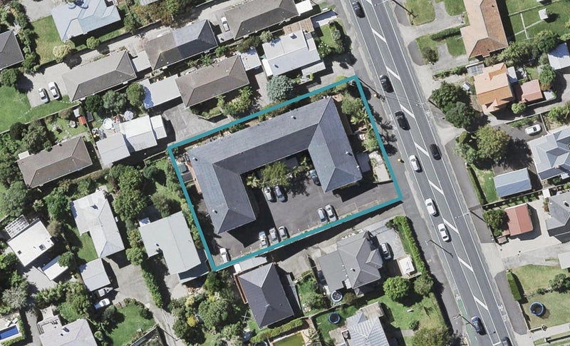 1/83 Lake Road, Devonport, Auckland - Carousel 1