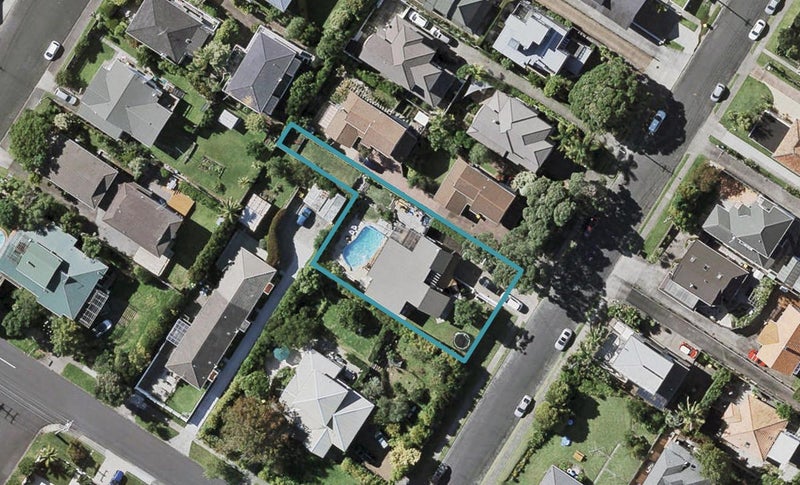 27 Onepoto Road, Hauraki, Auckland - Carousel 1