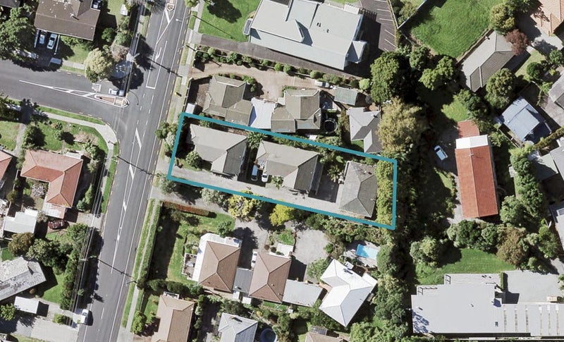 2/232 Bucklands Beach Road, Bucklands Beach, Auckland - Carousel 1