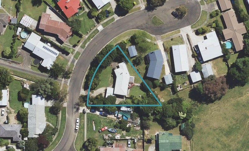 35 Einstein Street, Outer Kaiti, Gisborne - Carousel 1