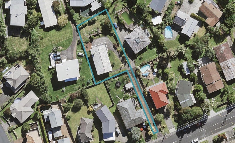 154 Coronation Road, Hillcrest, Auckland - Carousel 1