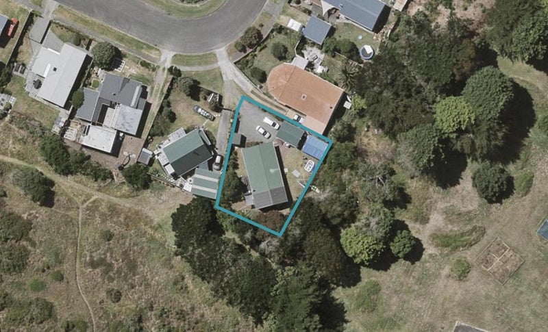 22 Scott Avenue, Otaki Beach, Otaki - Carousel 1