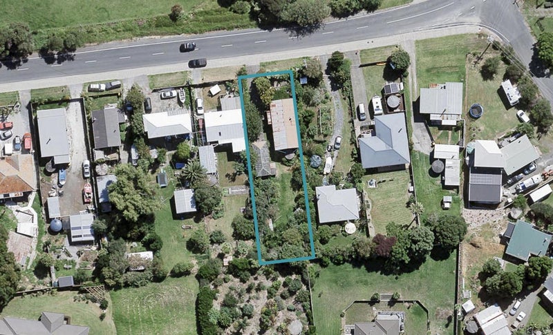 31 Shelly Beach Road, Helensville - Carousel 1