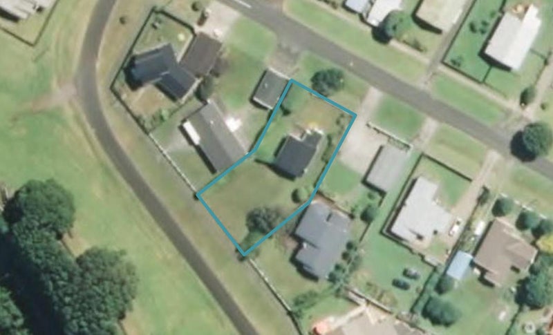 8 Bowen Crescent, Ōpunake - Carousel 1