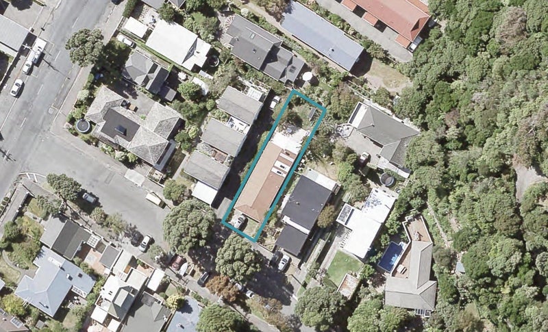 5 Kowhai Street, Eastbourne, Lower Hutt - Carousel 1