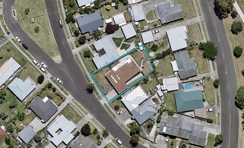 8 Norwich Crescent, Tamatea, Napier - Carousel 1