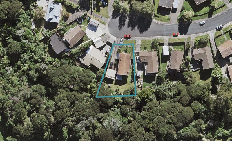 16 Thistledew Place, Bayview, Auckland - Carousel 1