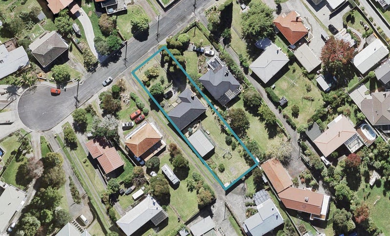 30 Tomo Street, New Lynn, Auckland - Carousel 1