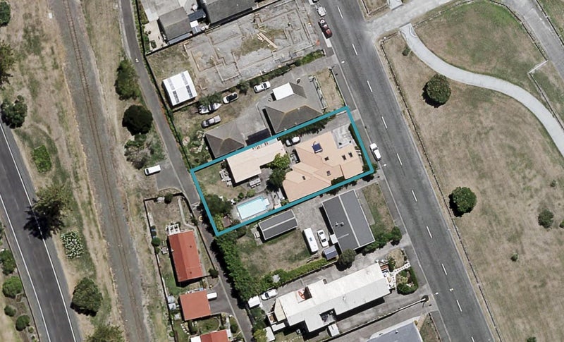 9 The Esplanade, Westshore, Napier - Carousel 1