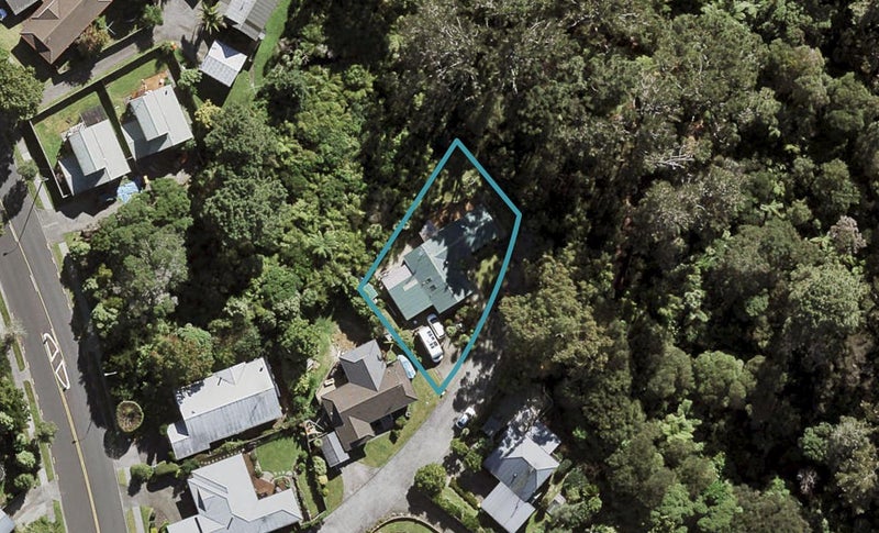 79 Unsworth Drive, Unsworth Heights, Auckland - Carousel 1