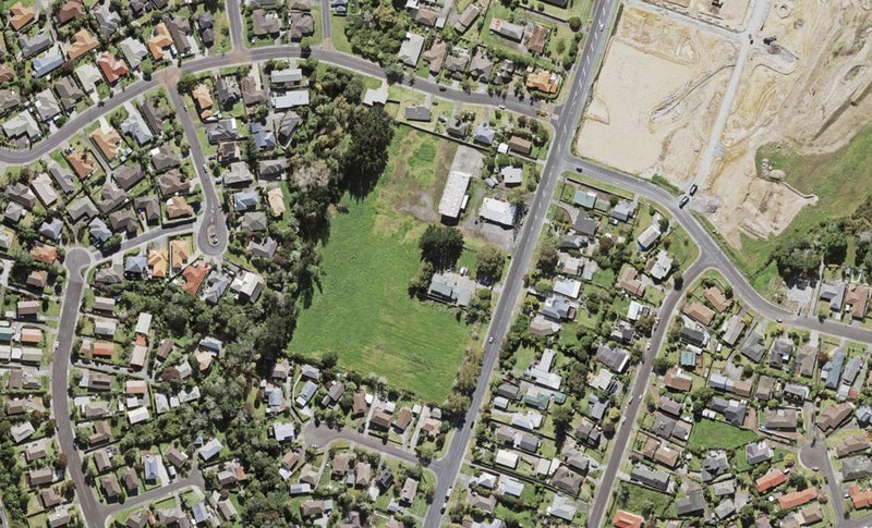 9/48 Moire Road, Massey, Auckland - Carousel 1