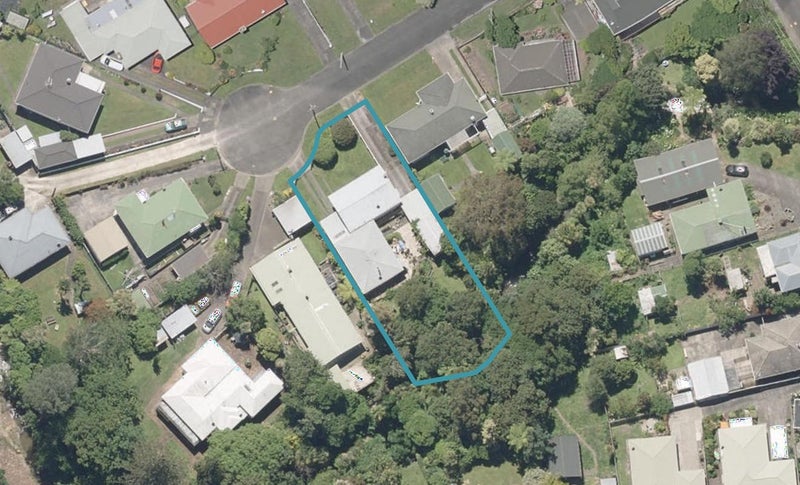 5A Glandwr Crescent, Whanganui East, Whanganui - Carousel 1