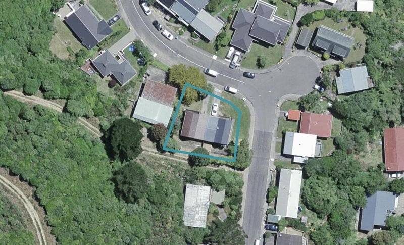 104 Allington Road, Karori, Wellington - Carousel 1