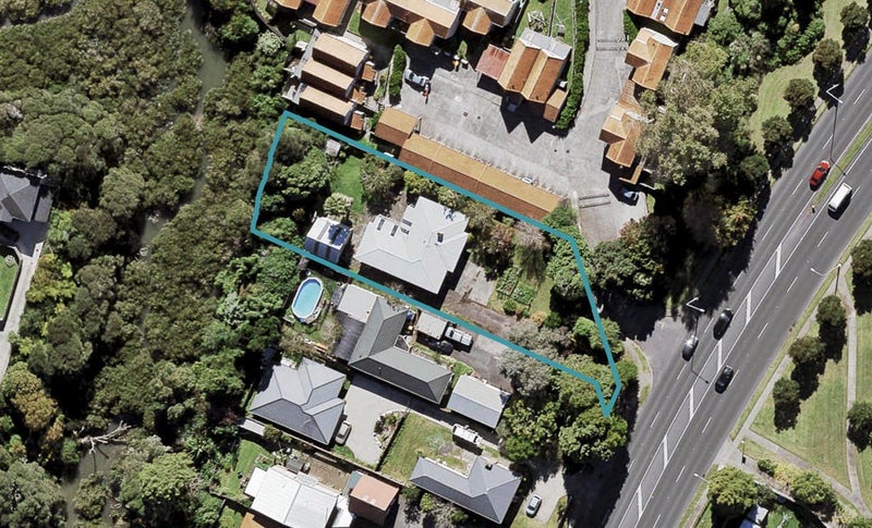 54 Rata Street, New Lynn, Auckland - Carousel 1