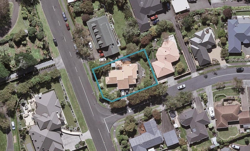 1 Ashmore Drive, Frankleigh Park, New Plymouth - Carousel 1
