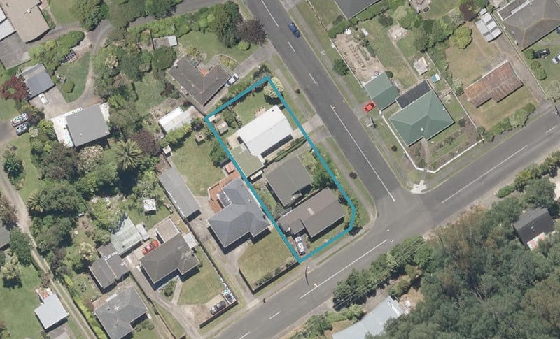 1B Raine Street, Whanganui East, Whanganui - Carousel 1