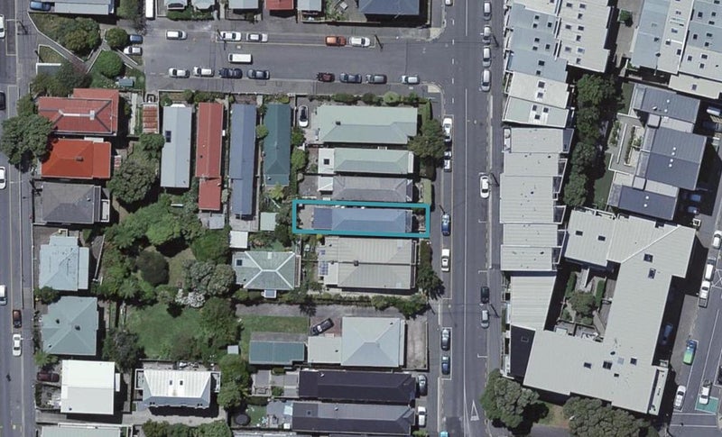 180 Tasman Street, Mount Cook, Wellington - Carousel 1