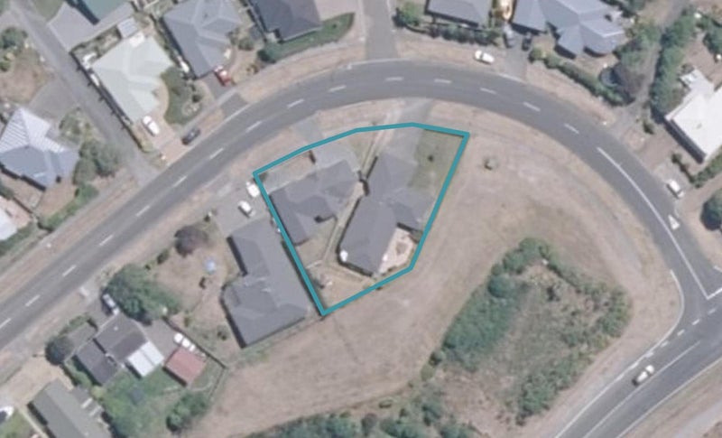 1/81 Birch Street, Hilltop, Taupō - Carousel 1