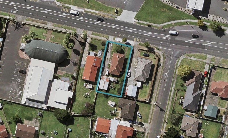 9 Ormiston Road, Otara, Auckland - Carousel 1