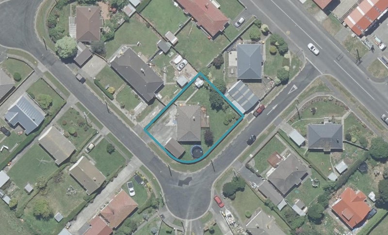 7 Freyberg Avenue, Sawyers Bay, Port Chalmers - Carousel 1