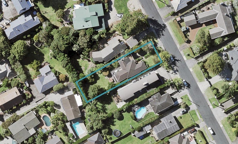 176 Bleakhouse Road, Mellons Bay, Auckland - Carousel 1