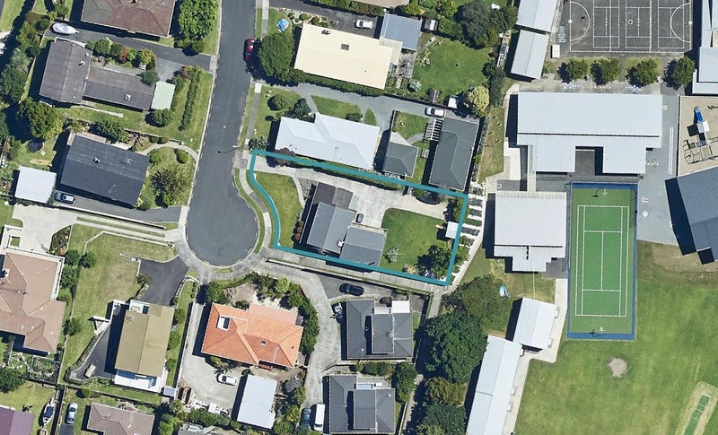 48 Andrew Place, Otumoetai, Tauranga - Carousel 1