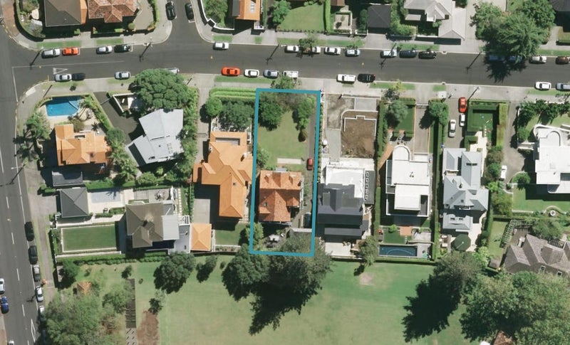 7 Canterbury Place, Parnell, Auckland - Carousel 1