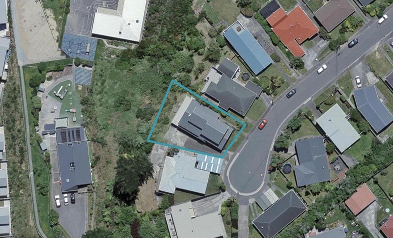 38 Bancroft Terrace, Newlands, Wellington - Carousel 1