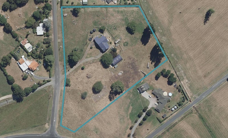 2 Lowe Road, Rukuhia, Hamilton - Carousel 1