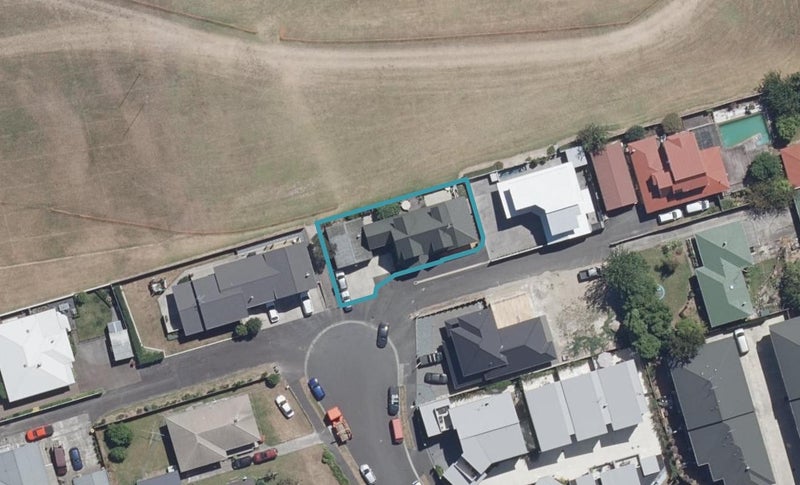 28 Kelvin Place, Hamilton East, Hamilton - Carousel 1