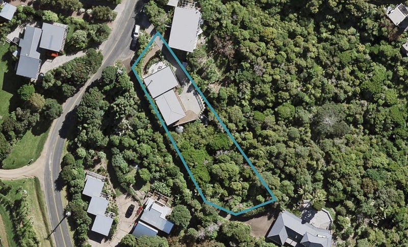 22 Church Bay Road, Oneroa, Waiheke Island - Carousel 1