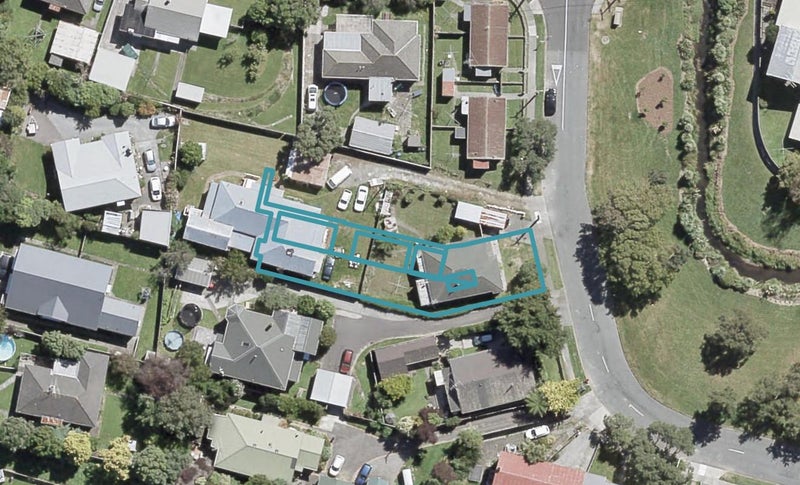 2/489 Riverside Drive, Fairfield, Lower Hutt - Carousel 1