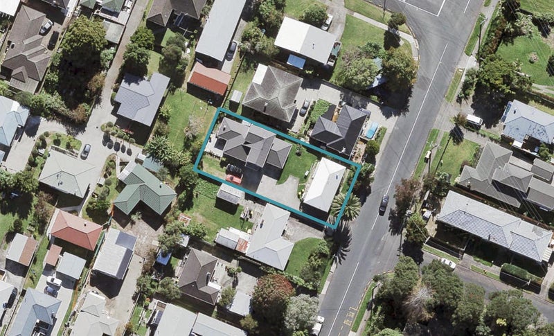 112 Archibald Road, Kelston, Auckland - Carousel 1