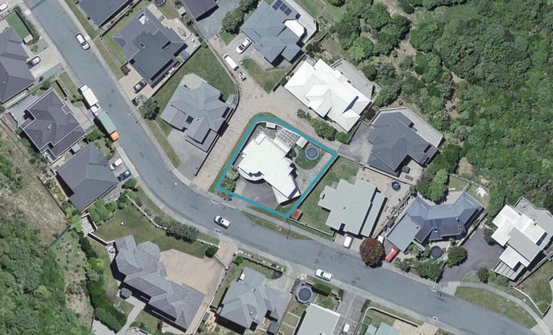 64 Downing Street, Crofton Downs, Wellington - Carousel 1