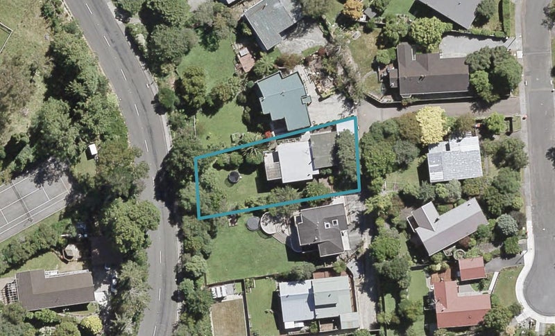 3 Taunton Way, Pinehaven, Upper Hutt - Carousel 1