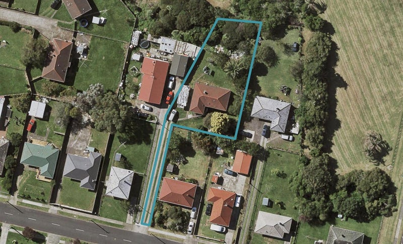 52 Pearl Baker Drive, Otara, Auckland - Carousel 1