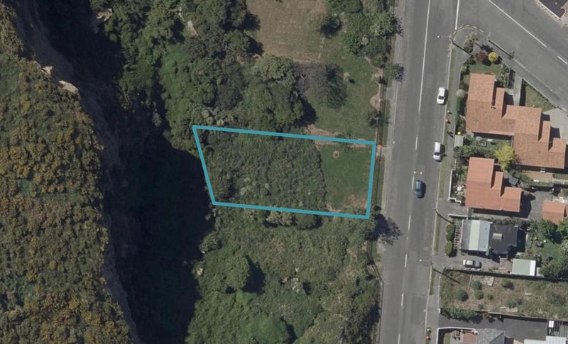 2/64 Wakefield Avenue, Sumner, Christchurch - Carousel 1