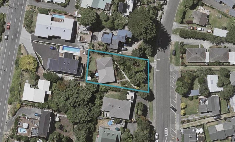 7 Renown Road, Raumati South, Paraparaumu - Carousel 1