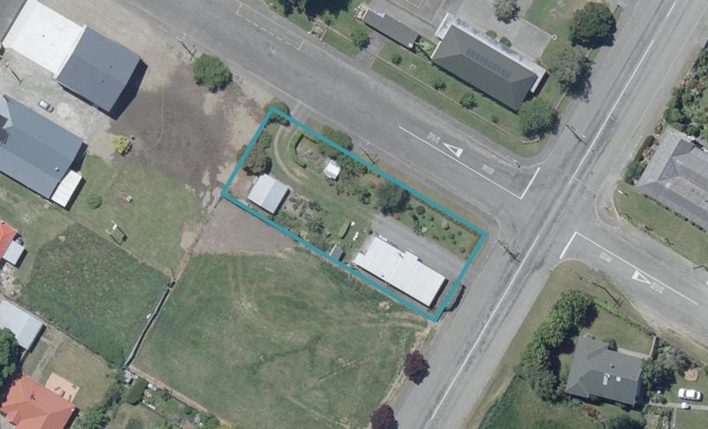 21 Leslie Street, Waiau, Waiau - Carousel 1