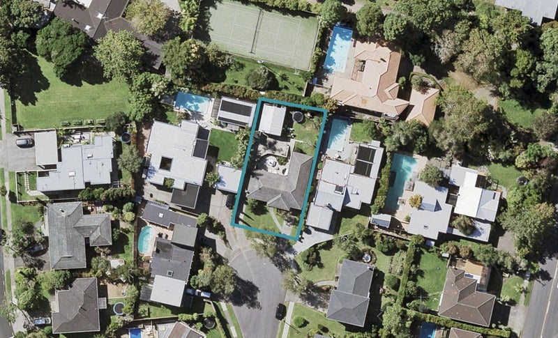 10 Stansfield Place, Sunnyhills, Auckland - Carousel 1