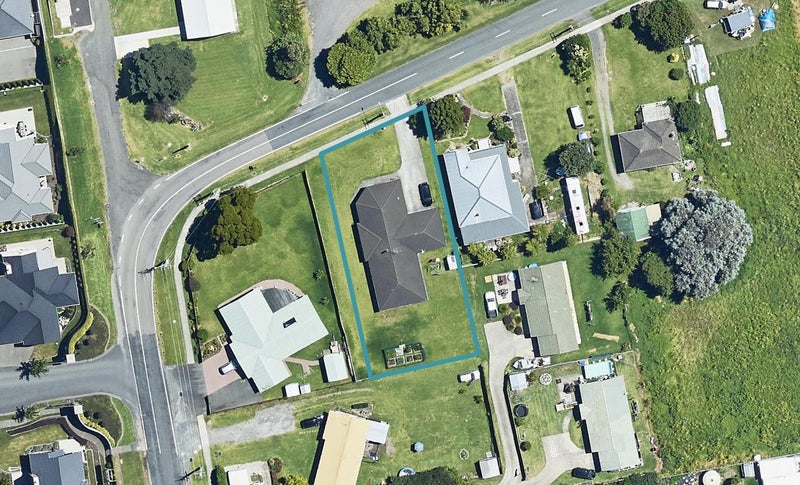 202R Bethlehem Road, Bethlehem, Tauranga - Carousel 1
