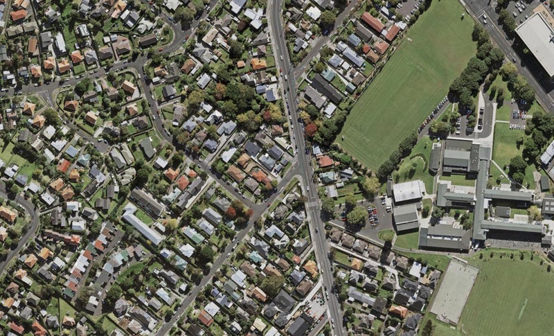 3 Aliford Avenue, One Tree Hill, Auckland - Carousel 1