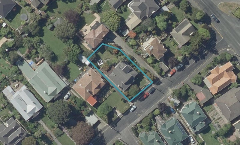 10 Neidpath Road, Mornington, Dunedin - Carousel 1