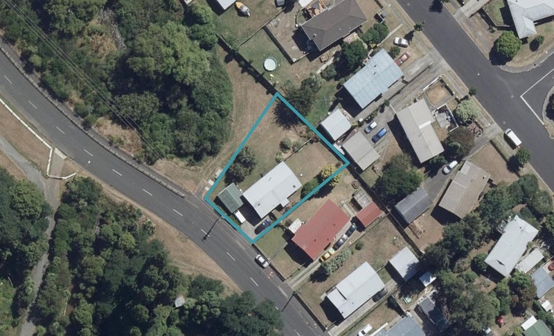 69 Peacockes Road, Fitzroy, Hamilton - Carousel 1