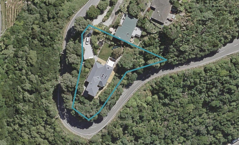 28 Korokoro Road, Korokoro, Lower Hutt - Carousel 1