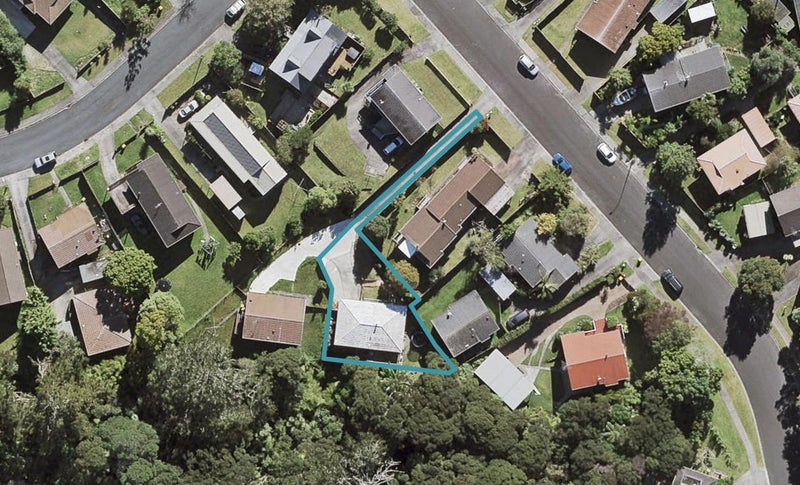16A Hale Crescent, Bayview, Auckland - Carousel 1